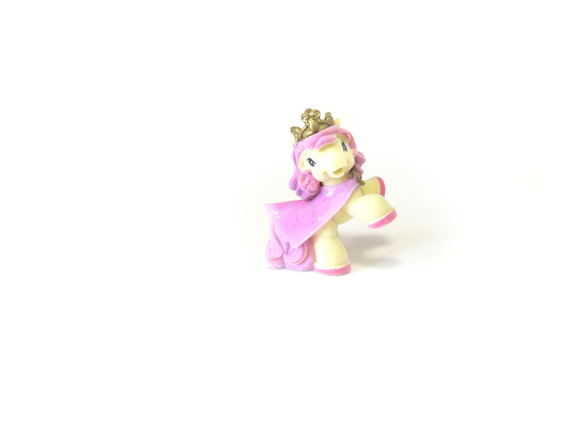 Filly Witchy Rhea, 990 Ft